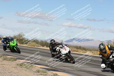 media/Nov-16-2025-Race Pace (Sun) [[8c5fa54630]]/Non Verified Riders (1st 20 Minutes)/3-Turn 3 Inside (11am)/